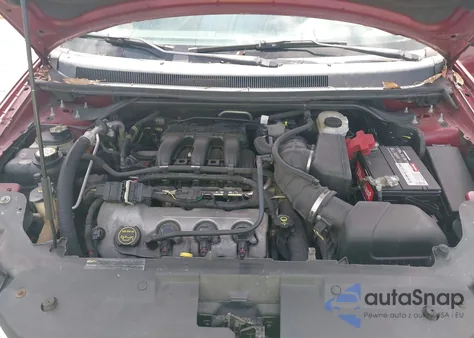 2008 Ford Taurus X Limited z USA, uszkodzony, nr VIN 1FMDK03WX8GA25921